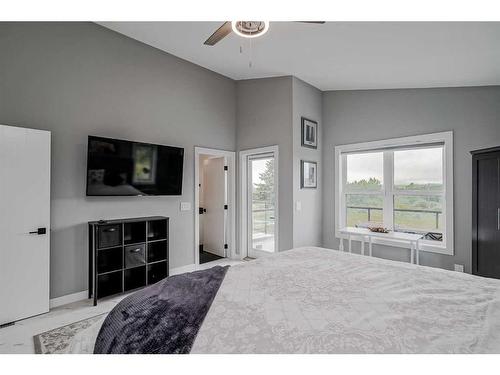 44092 & 44080 Township Road 274, Rural Rocky View County, AB - Indoor Photo Showing Bedroom