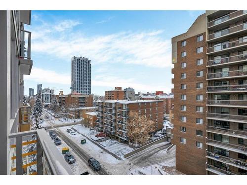 708-626 14 Avenue Sw, Calgary, AB - Outdoor With Balcony