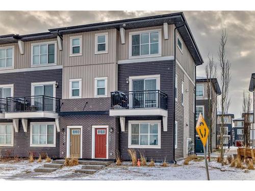 6467 128 Avenue Ne, Calgary, AB - Outdoor With Balcony With Facade