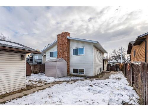 724 9Th Avenue Se, High River, AB - Outdoor With Exterior