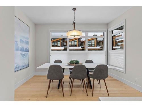 215 Riva Heights, Canmore, AB - Indoor Photo Showing Dining Room