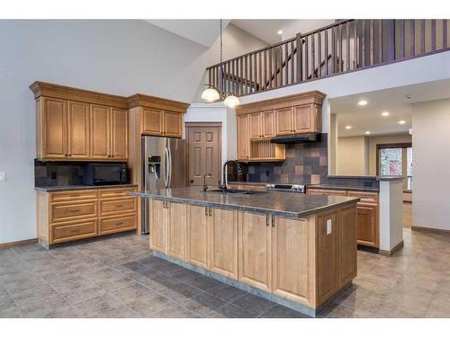 1721B 1 Avenue Nw, Calgary, AB - Indoor Photo Showing Kitchen