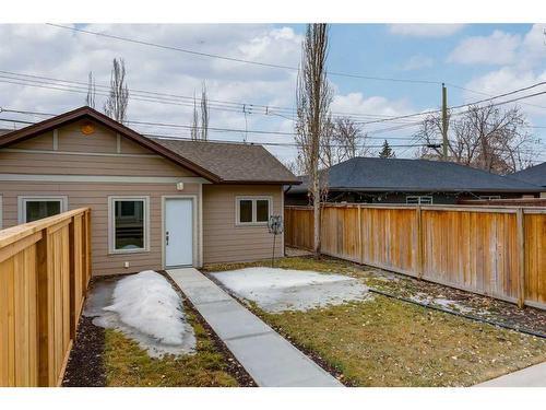 1721B 1 Avenue Nw, Calgary, AB - Outdoor