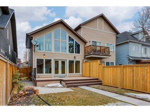 1721B 1 Avenue Nw, Calgary, AB - Outdoor