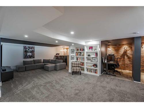 7107 Silver Springs Road Nw, Calgary, AB - Indoor