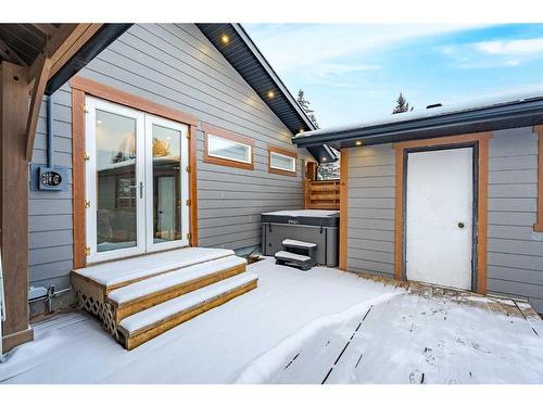 7107 Silver Springs Road Nw, Calgary, AB - Outdoor With Exterior