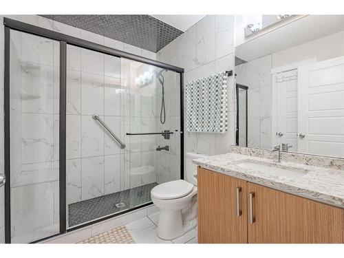 53 Martinbrook Road Ne, Calgary, AB - Indoor Photo Showing Bathroom