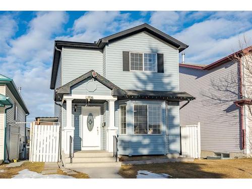 53 Martinbrook Road Ne, Calgary, AB - Outdoor