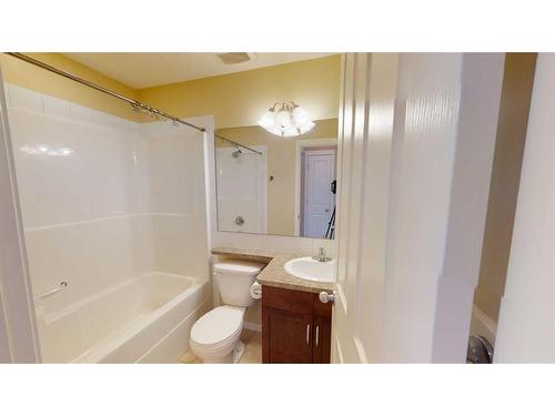 207 Cranberry Close Se, Calgary, AB - Indoor Photo Showing Bathroom