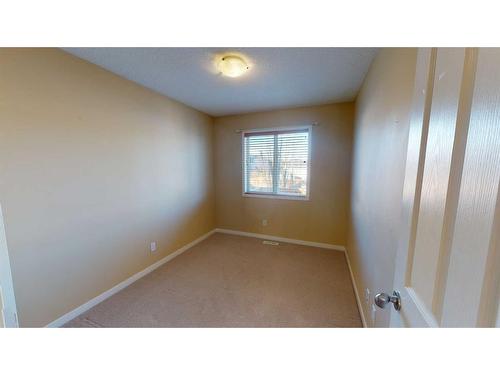 207 Cranberry Close Se, Calgary, AB - Indoor Photo Showing Other Room