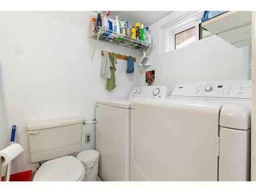 2232 5 Avenue Nw, Calgary, AB - Indoor Photo Showing Laundry Room