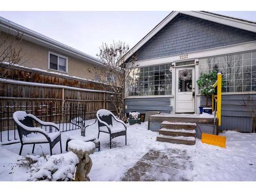 2232 5 Avenue Nw, Calgary, AB - Outdoor