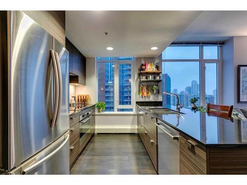 1505-1500 7 Street Sw, Calgary, AB - Indoor Photo Showing Kitchen With Stainless Steel Kitchen With Double Sink With Upgraded Kitchen