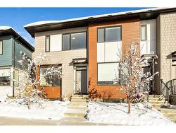 34 Homestead Boulevard NE Calgary, AB T3J 2H1