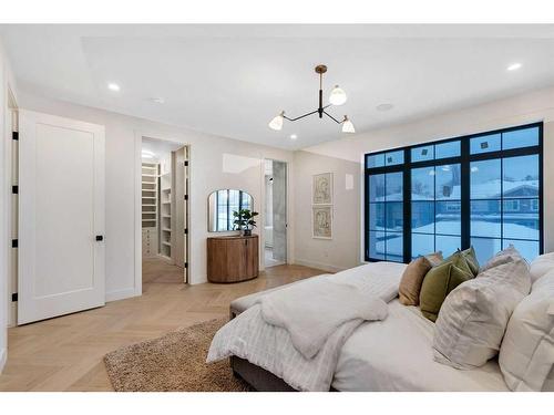 2326 3 Avenue Nw, Calgary, AB - Indoor Photo Showing Bedroom