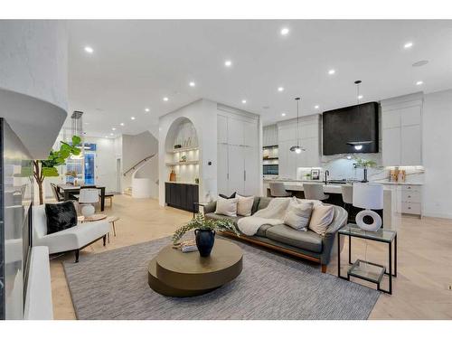 2326 3 Avenue Nw, Calgary, AB - Indoor Photo Showing Living Room