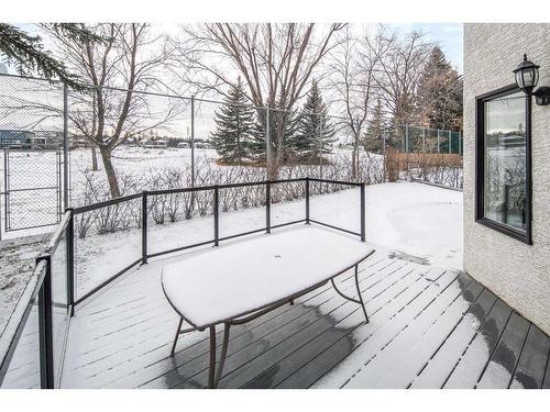 919 Shawnee Drive Sw, Calgary, AB - Outdoor