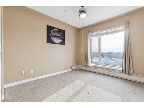 515-35 Inglewood Park Se, Calgary, AB - Indoor Photo Showing Other Room