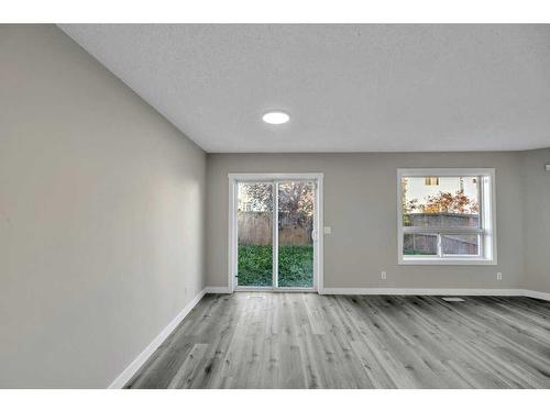 252 Coral Springs Mews Ne, Calgary, AB - Indoor Photo Showing Other Room