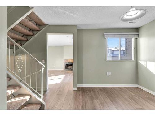 802-2520 Palliser Drive Sw, Calgary, AB - Indoor Photo Showing Other Room