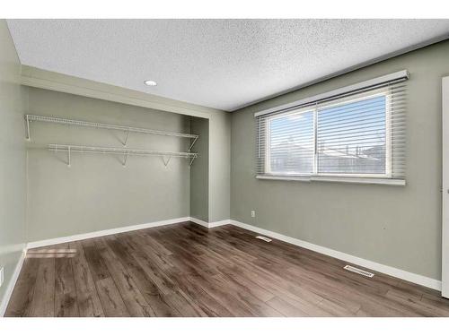 802-2520 Palliser Drive Sw, Calgary, AB - Indoor Photo Showing Other Room