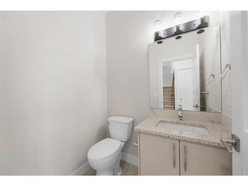 494 Clydesdale Way, Cochrane, AB - Indoor Photo Showing Bathroom