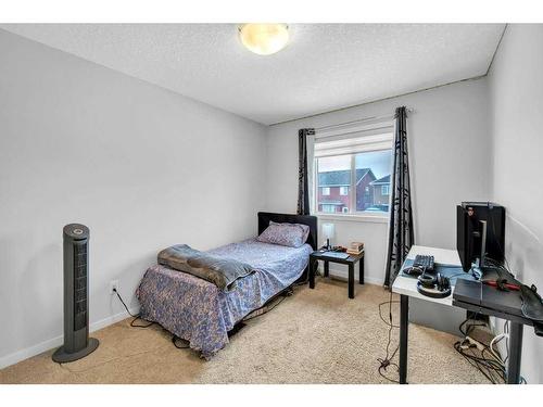 226 Saddlelake Terrace Ne, Calgary, AB - Indoor Photo Showing Bedroom