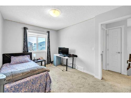 226 Saddlelake Terrace Ne, Calgary, AB - Indoor Photo Showing Bedroom