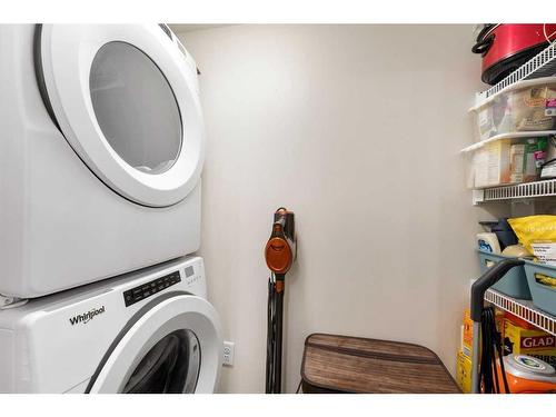 3408-4641 128 Avenue Ne, Calgary, AB - Indoor Photo Showing Laundry Room