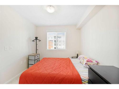 3408-4641 128 Avenue Ne, Calgary, AB - Indoor Photo Showing Bedroom