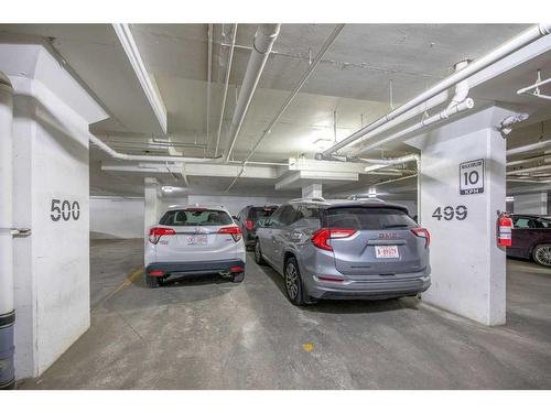 3408-4641 128 Avenue Ne, Calgary, AB - Indoor Photo Showing Garage