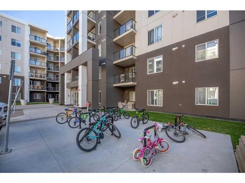 3408-4641 128 Avenue Ne, Calgary, AB - Outdoor