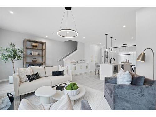 826 81 Street Sw, Calgary, AB - Indoor Photo Showing Living Room