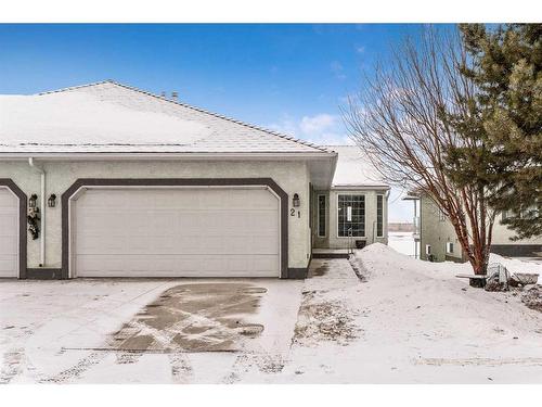 21 Strathmore Lakes Bay, Strathmore, AB - Outdoor