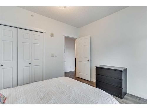 504-315 3 Street Se, Calgary, AB - Indoor Photo Showing Bedroom