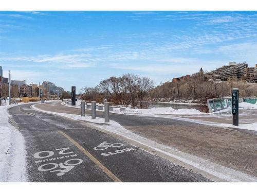 504-315 3 Street Se, Calgary, AB - Outdoor With View