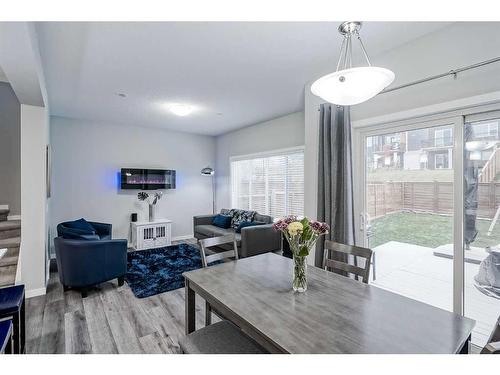 217 Lucas Crescent Nw, Calgary, AB - Indoor