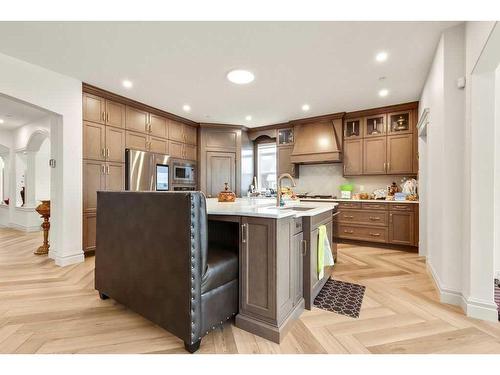 58 Lucas Cove Nw, Calgary, AB - Indoor Photo Showing Kitchen