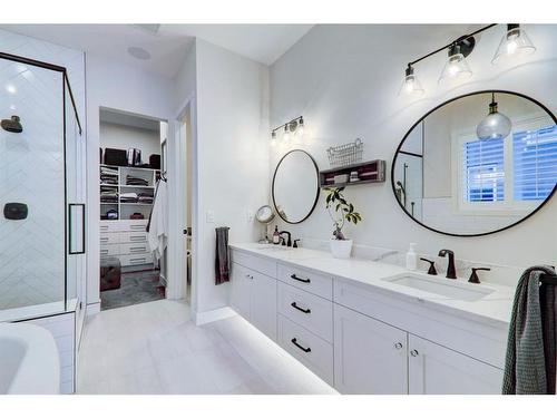 256 Cranbrook Drive Se, Calgary, AB - Indoor Photo Showing Bathroom