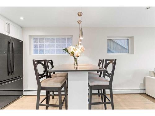 5-1611 26 Avenue Sw, Calgary, AB - Indoor Photo Showing Dining Room