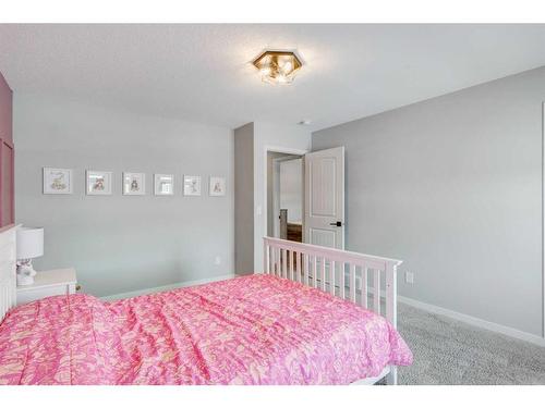 45 Legacy Woods Place Se, Calgary, AB - Indoor Photo Showing Bedroom