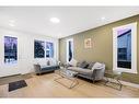 3-426 13 Avenue Ne, Calgary, AB  - Indoor Photo Showing Living Room 