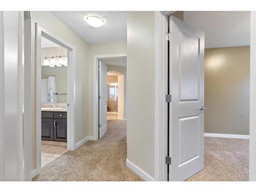 16 Sunset Close, Cochrane, AB - Indoor Photo Showing Other Room