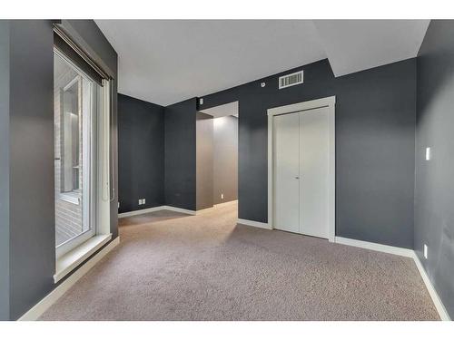 103-788 12 Avenue Sw, Calgary, AB - Indoor Photo Showing Other Room