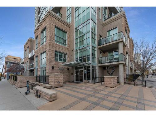 103-788 12 Avenue Sw, Calgary, AB - Outdoor With Facade