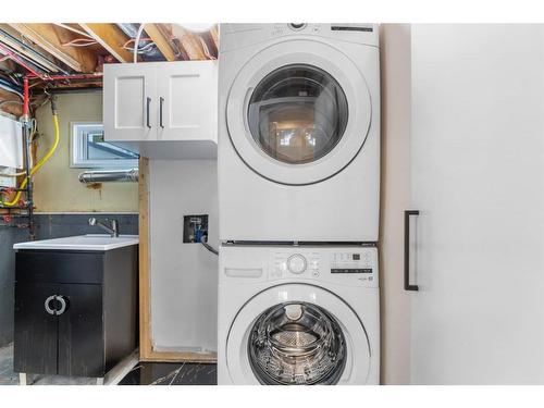 619 Arlington Drive Se, Calgary, AB - Indoor Photo Showing Laundry Room