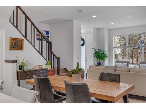 1-1922 25A Street Sw, Calgary, AB - Indoor Photo Showing Dining Room