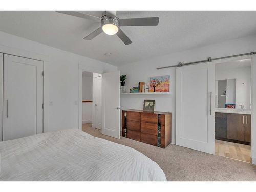 1-1922 25A Street Sw, Calgary, AB - Indoor Photo Showing Bedroom