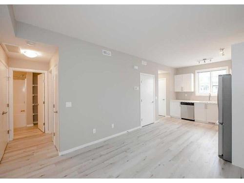 151 Redstone Drive Ne, Calgary, AB - Indoor Photo Showing Kitchen