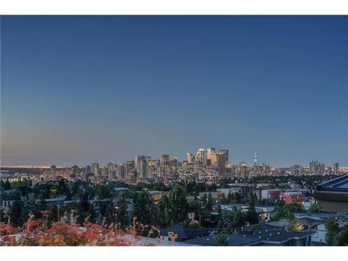 2003 27 Avenue Sw, Calgary, AB - Outdoor With View